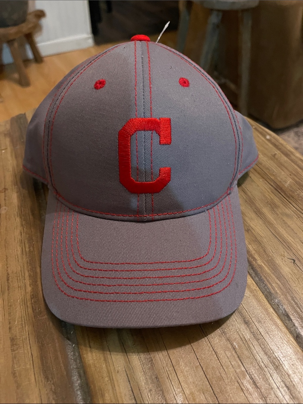 Officially licensed MLB Genuine Merchandise Cleveland baseball cap. Made of 100%